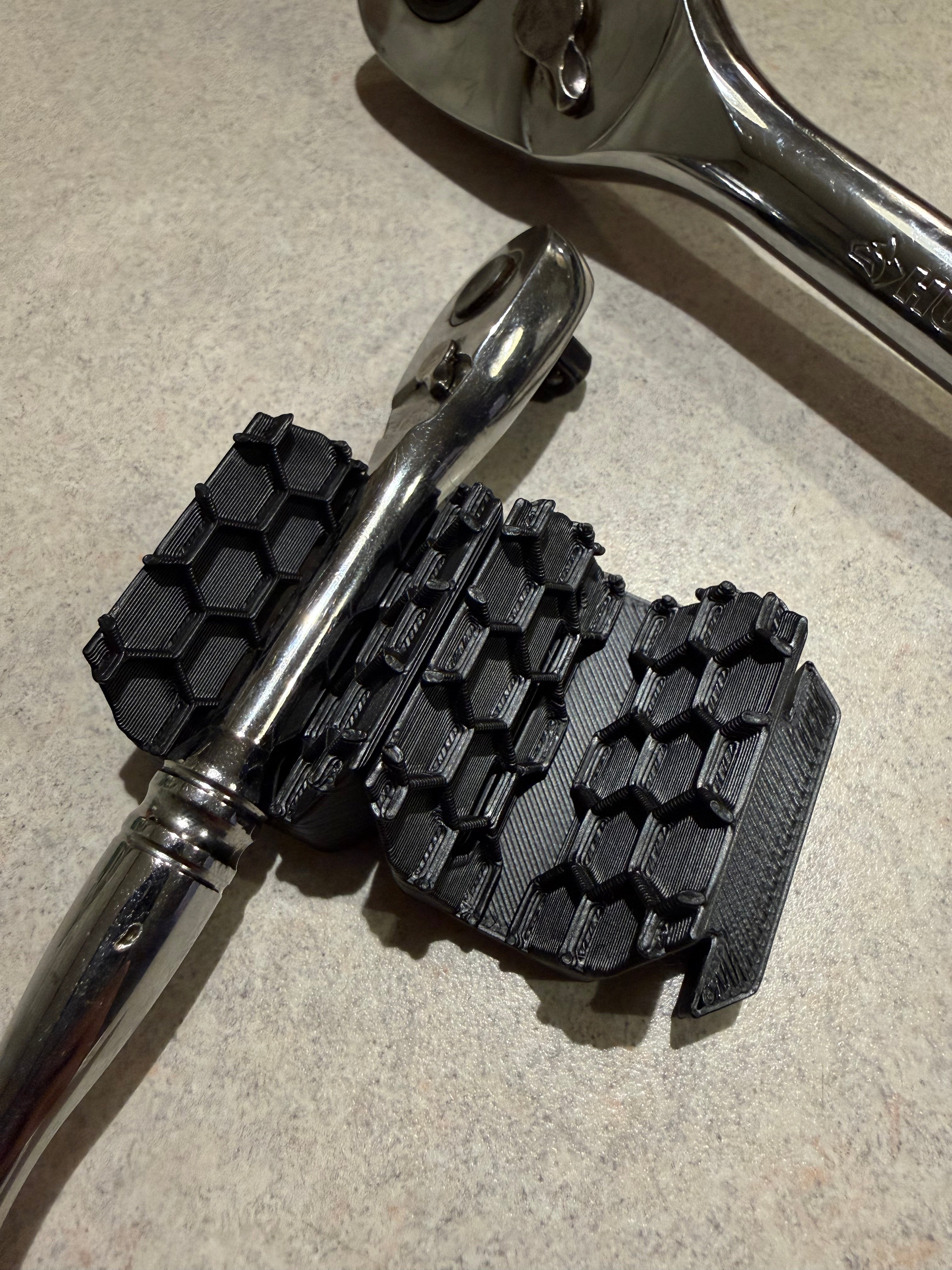 Modular Ratchet Organizer